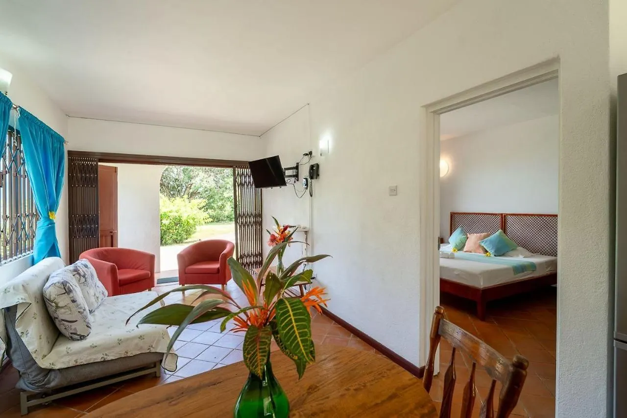 Apartment La Residence Baie Lazare