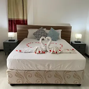 Riviere Self Catering Apartamento